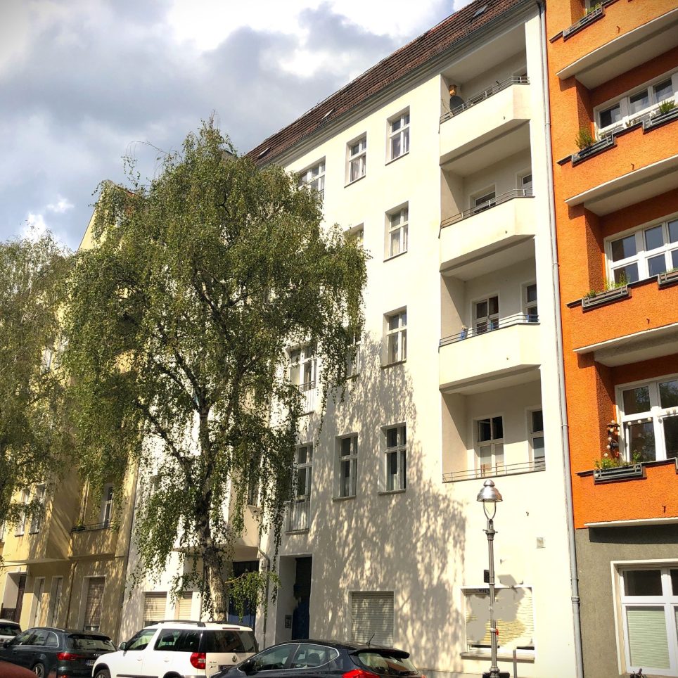 gepflegtes Mehrfamilienhaus