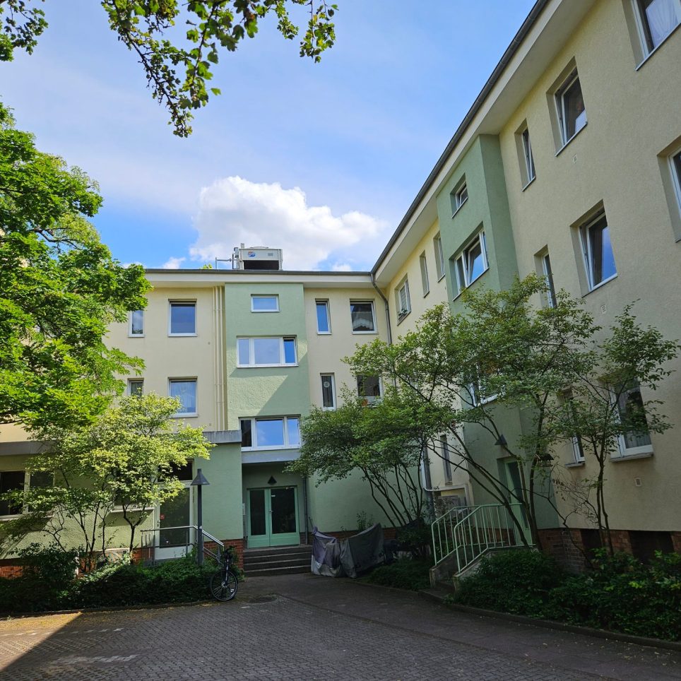 gepflegter Innenhof