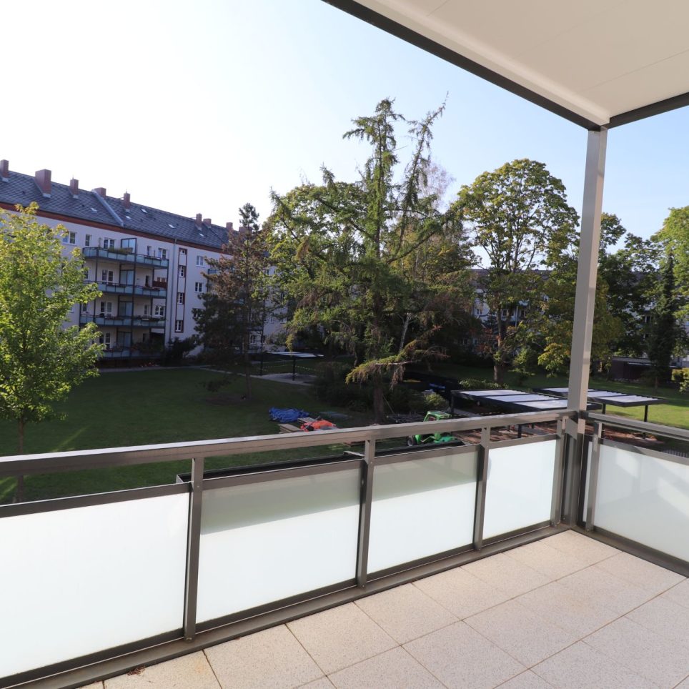 MUSTERBILD Balkon zum Hof
