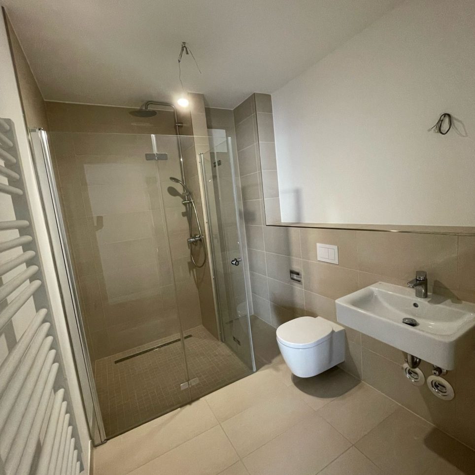 Beispielhaftes Badezimmer