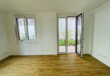 تصویر Schicker Neubau mit eigener Terrasse und EBK sucht neue Bewohner!